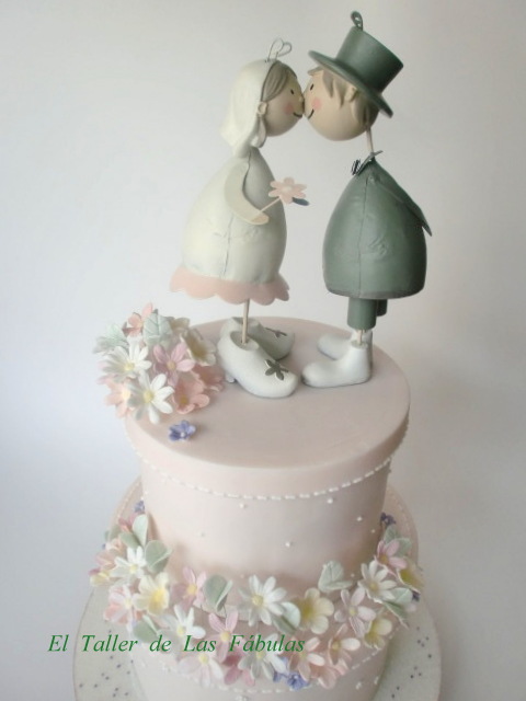 Caja de fondant con flores de azucar