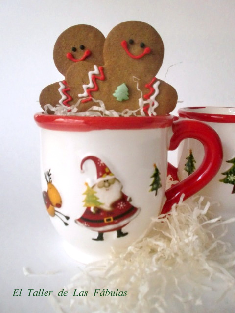 Taza de Navidad con galletas Gingerman